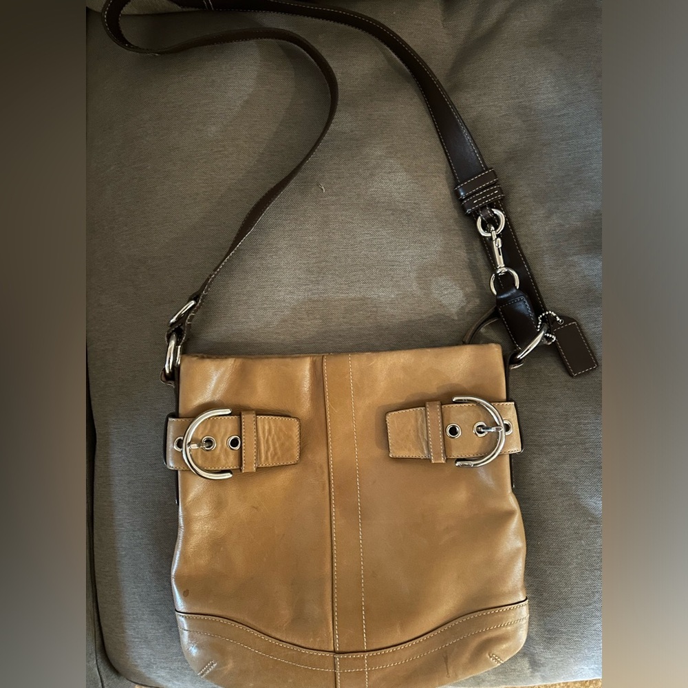 Coach Tan Leather Crossbody Bag Y2K vintage